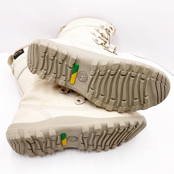 {Timberland} Mount Hope Leather Waterproof Boot - Picture 9 of 16